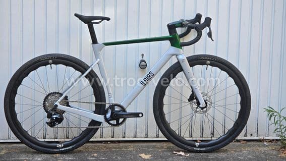 Gravel carbone 8,30 kilos - SRAM Force AXS XPLR - Roues carbone céramique - Taille M - 8