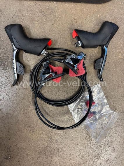 Leviers de frein et manettes de vitesses SRAM Red Etap AXS - 1