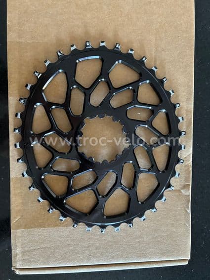 Vends un plateau de Gravel absolute black en 38 dents pour SRAM Gxp et bb30 - 1