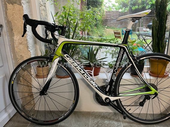vélo de route cannondale synapse taille 56 - 2
