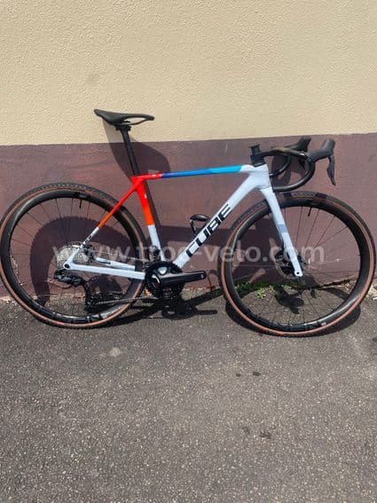Cube c68x cross race comme neuf - 2