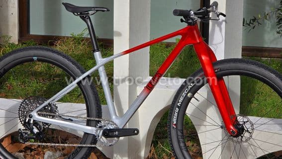 VTT carbone bikepacking T-Type ultralight 8,45 kilos / 100% neuf - 2