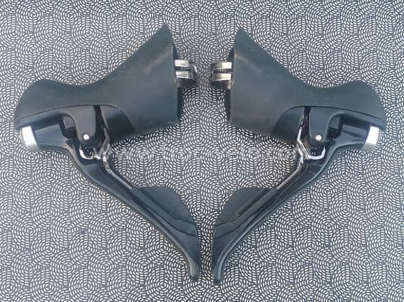 Manettes Shimano 105 ST-5800 2x11v - 5