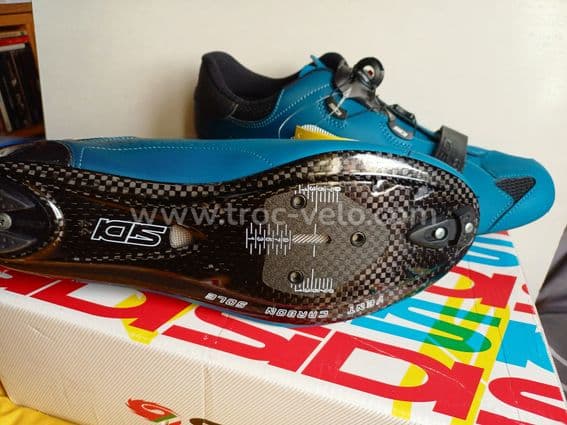 vds chaussures route sidi sixty taille 44 neuves - 1
