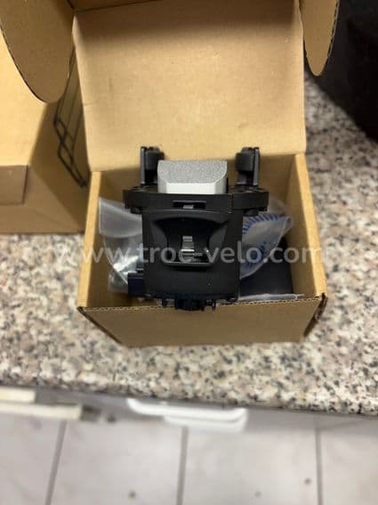 Chargeur pour batterie FAZUA - 2