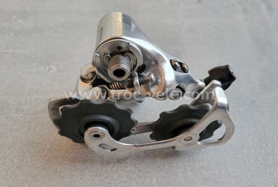 Dérailleur avant SHIMANO ULTEGRA pour patte brasée - Équipements vélos Dérailleur avant SHIMANO ULTEGRA pour patte brasée - Équipements vélos
