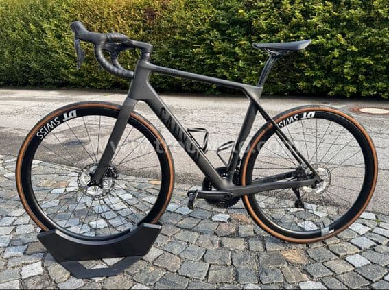 Canyon Endurance CF SLX 8 Di2 Aero - 2