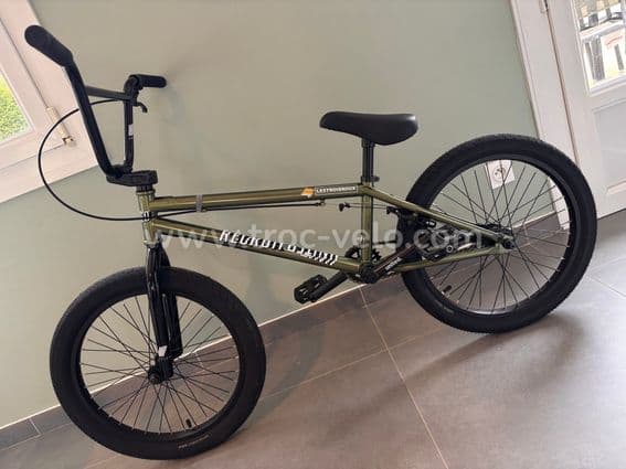 đČ BMX UNITED 20,25â Army Green â Ătat neuf - 1
