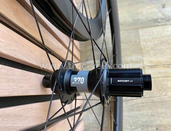 Roues Carbone Look R50D neuve tubeless ou chambre à air - 2