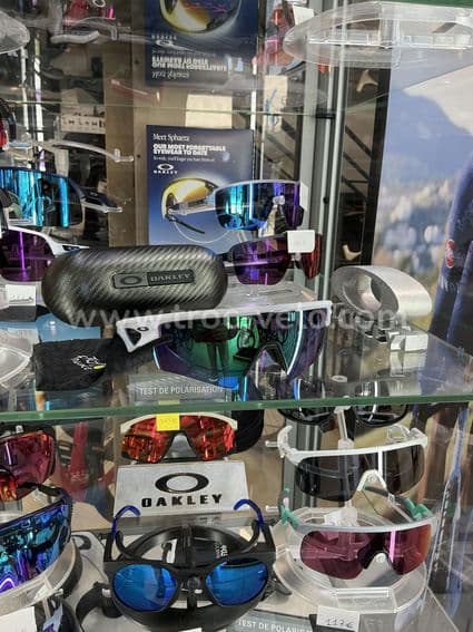Oakley Sphaera Slash - 2