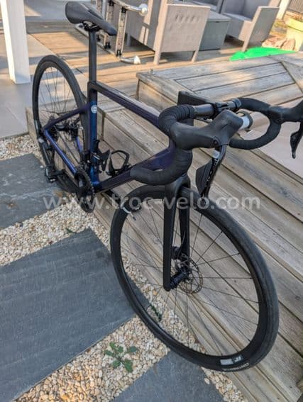 Vélo Rose Reveal 4 – Shimano 105 Di2 – 8,4 kg – Moins de 2 500 km - 2
