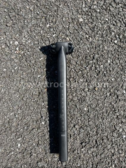 Tige de selle HY carbone pour Bianchi OLTRE XR1 XR4 XR3 XR2 Aquila 141g 18 Tige de selle HY carbone pour Bianchi OLTRE XR1 XR4 XR3 XR2 Aquila 141g 18
