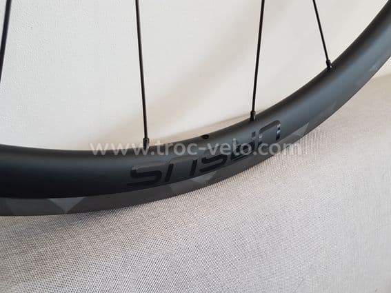 Roues neuves URSUS Miura TS37 UD Carbone à boyaux freinage patins Shimano HG - 3