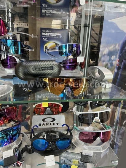 Oakley Sphaera Slash - 2