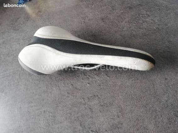 Selle ITALIA SLR CARBON FIBRE haut de gamme - 1