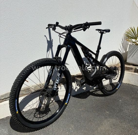 Specialized Levo Comp Carbon seulement 3000km batterie à 100% - 4