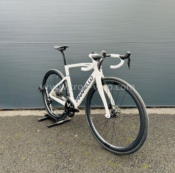 Pinarello F5 Disc Neuf – Shimano 105 Di2 – Roues Carbone MOST – Taille 53 - 1
