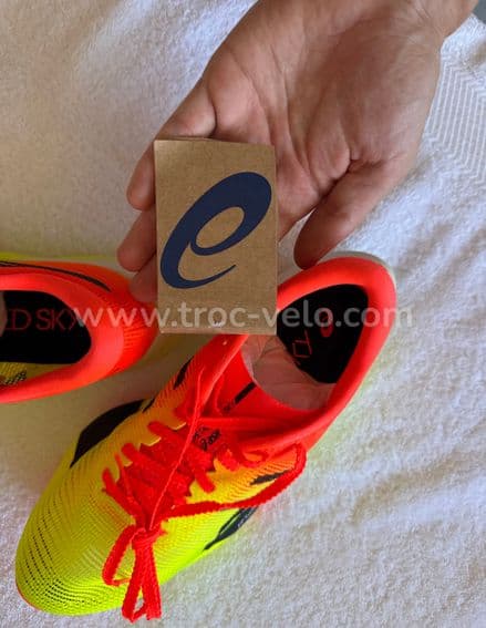 Chaussures Running asics Metaspeed Sky, carbone, neuve - 7
