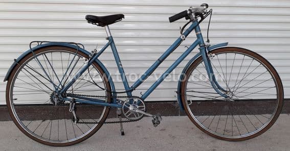 Vélo ville ancien fille enfant ado roues 24" pouces 600a d'origine 3 vitesses en Tbé - 1