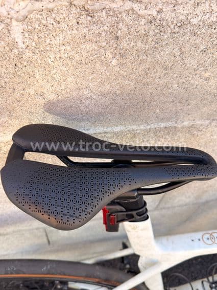 Trek madone SLR9 Gen8 + capteur puissance 4iii 07/2025 - 5