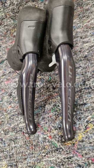 Ultegra 12sp Shifters + Dura-Ace calipers - 1