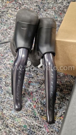 Ultegra 12sp Shifters + Dura-Ace calipers - 5