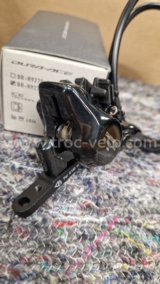 Ultegra 12sp Shifters + Dura-Ace calipers - 6