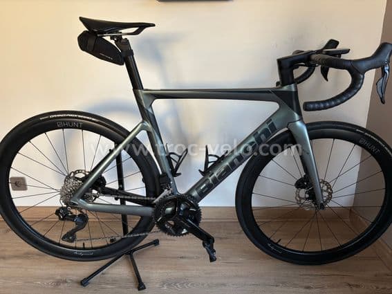 BIANCHI OLTRE RACE 105 Di2 – Roues carbone Hunt 44 – Capteur de puissance - 1