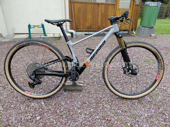 BERRIA MAKO pro GX AXS - 1