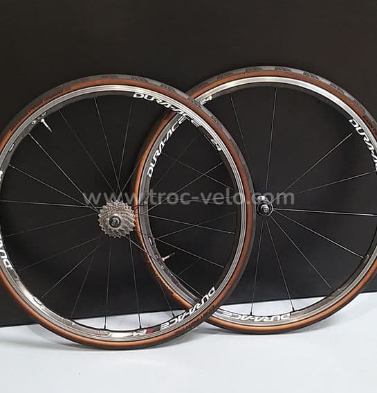 A vendre paire de roues Shimano Dura Ace Carbon - 1