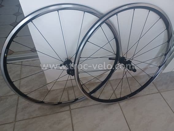 Paires de roues Shimano WH RS 61 freinage patins - 6