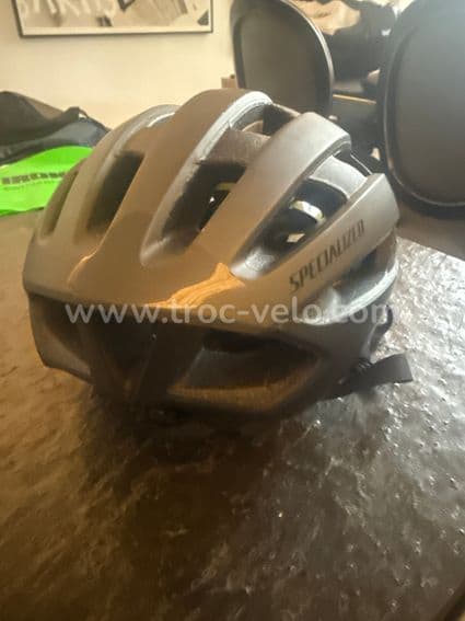 Casque Velo de marque SPECIALIZED modèle LOMA - 1