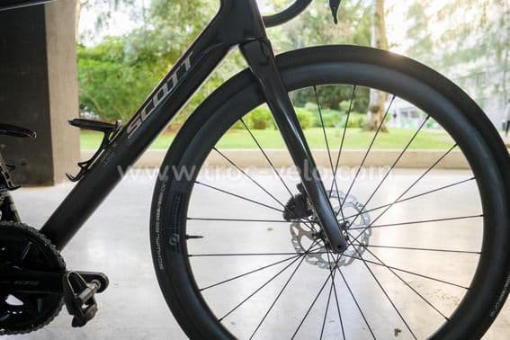 Scott Addict RC 30 Shimano 105 Di2 12V 700 mm Noir 2025 - 8