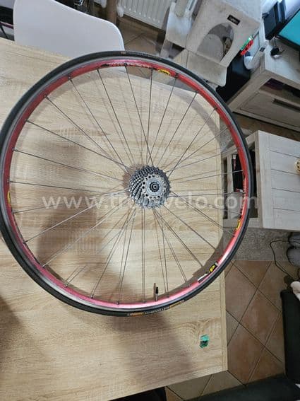 Roue Mavic MA40 ?? ou GP4 ? ou Roue Mavic MA40 ?? ou GP4 ? ou