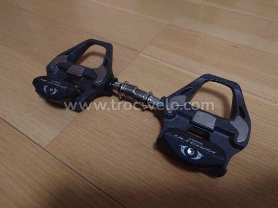 Pédales SHIMANO route 105 R7000 Carbon SPD-SL noir carbon Pédales SHIMANO route 105 R7000 Carbon SPD-SL noir carbon