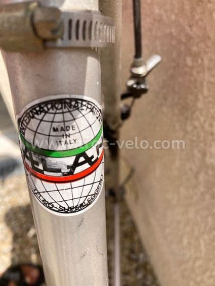 Vélo Course Carbone Focus Izalco Max 9.8 Ultegra Di2 12v White Glossy Glossy 2025 Vélo Course Carbone Focus Izalco Max 9.8 Ultegra Di2 12v White Glossy Glossy 2025