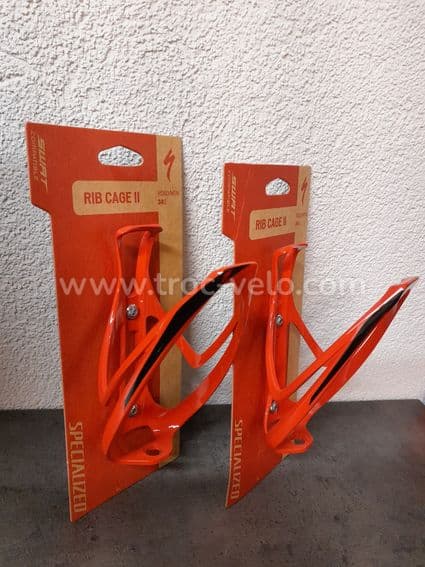 2 Portes Bidons Luma Réglables Aluminium Noirs 58 Grammes Neufs 2 Portes Bidons Luma Réglables Aluminium Noirs 58 Grammes Neufs